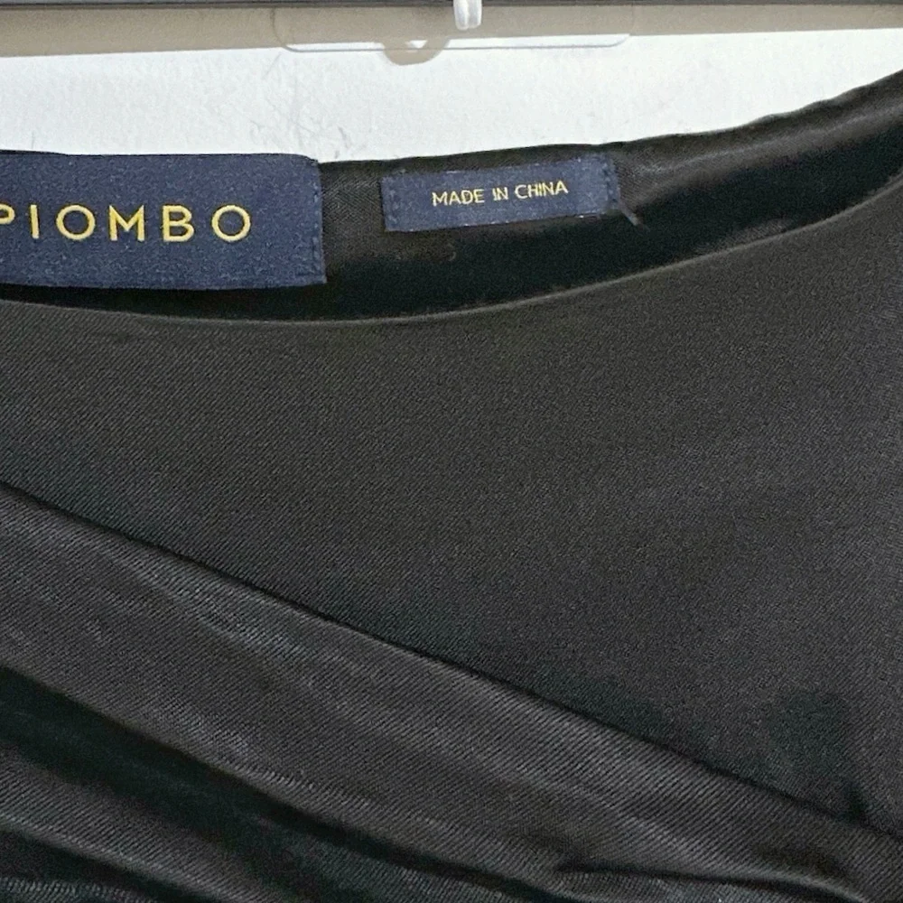 Piombo Silky Satin Faux Wrap Midi Skirt Ruching Front Slit In Black Sz 8 NWT